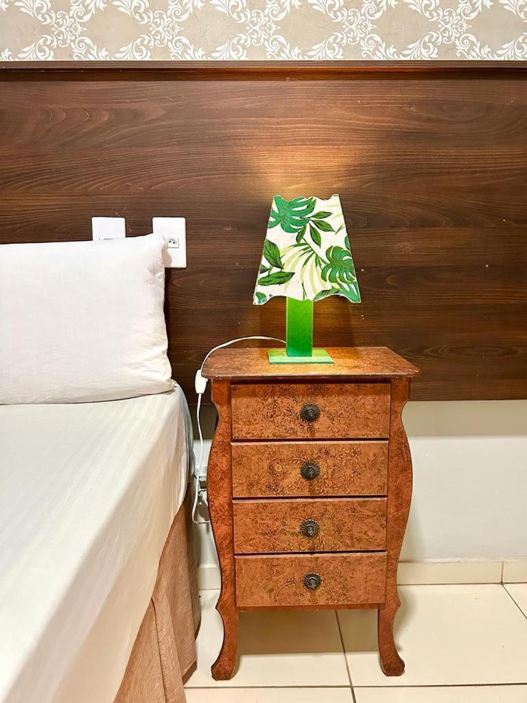 Elo Hostel Тагуатинга Экстерьер фото