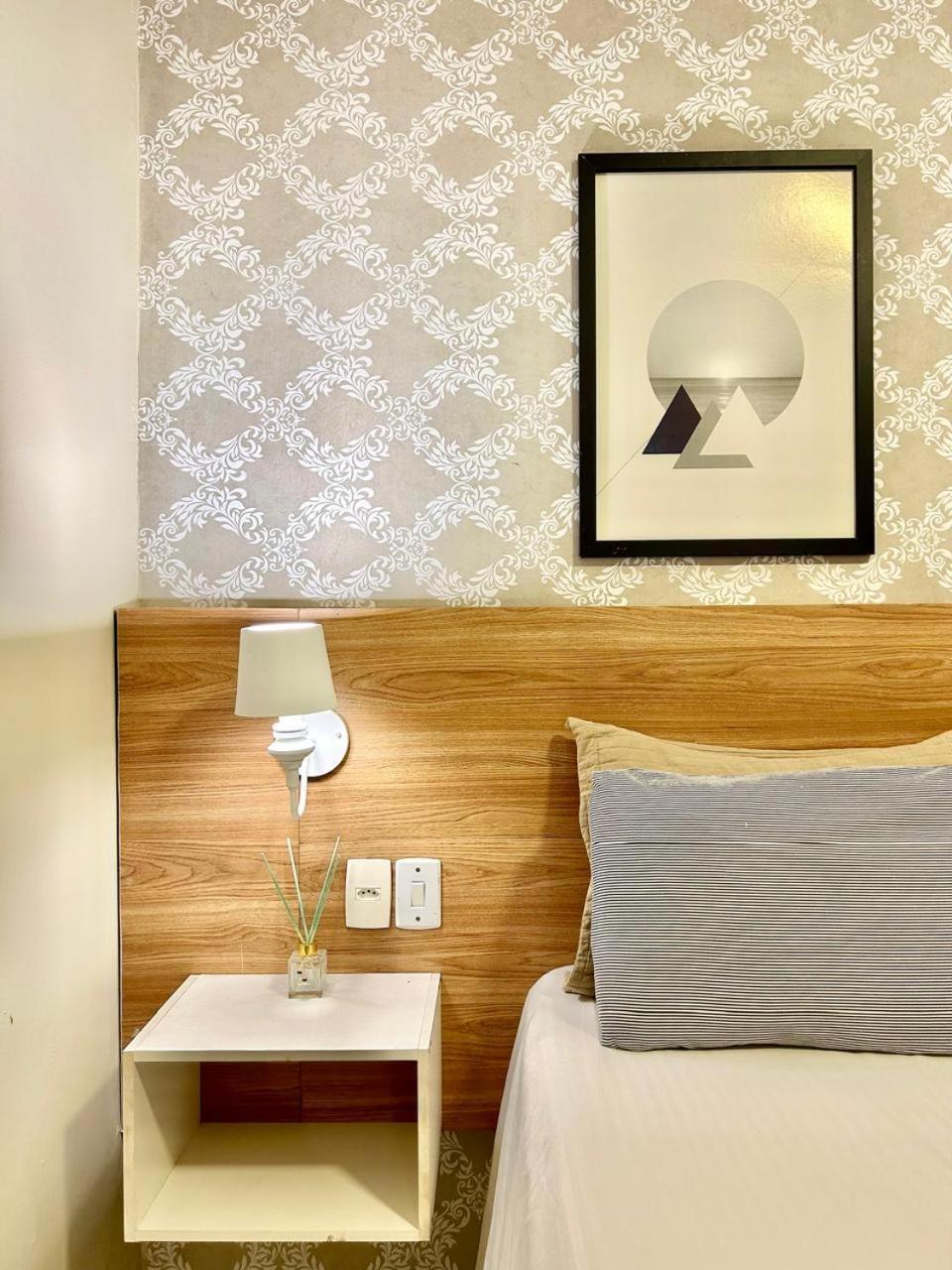 Elo Hostel Тагуатинга Экстерьер фото