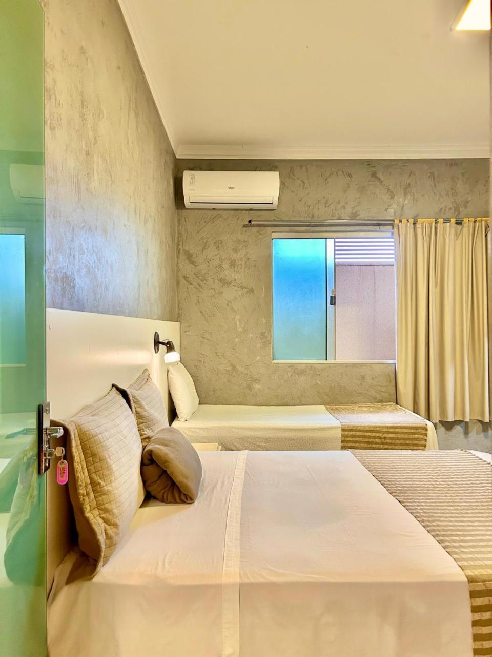 Elo Hostel Тагуатинга Экстерьер фото